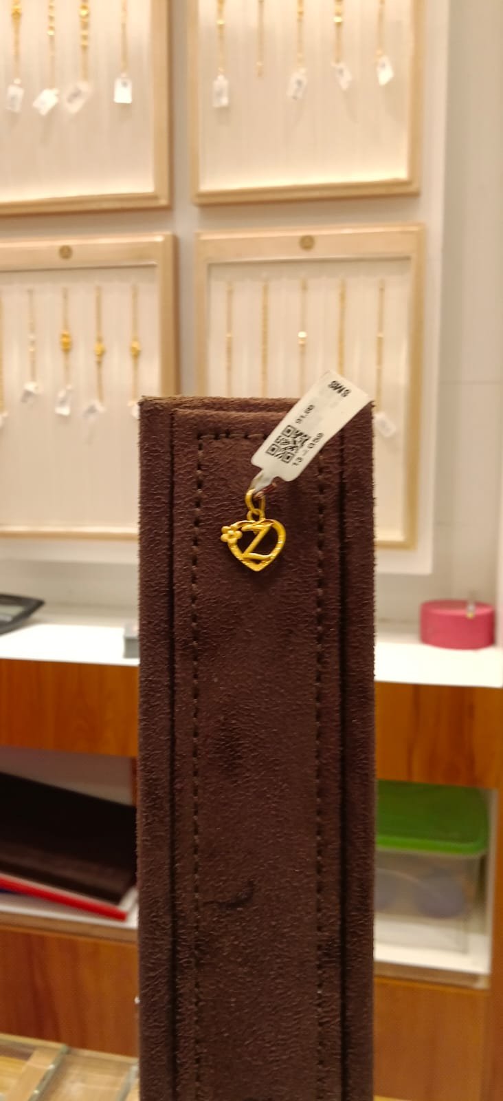 Single Hook Dollar